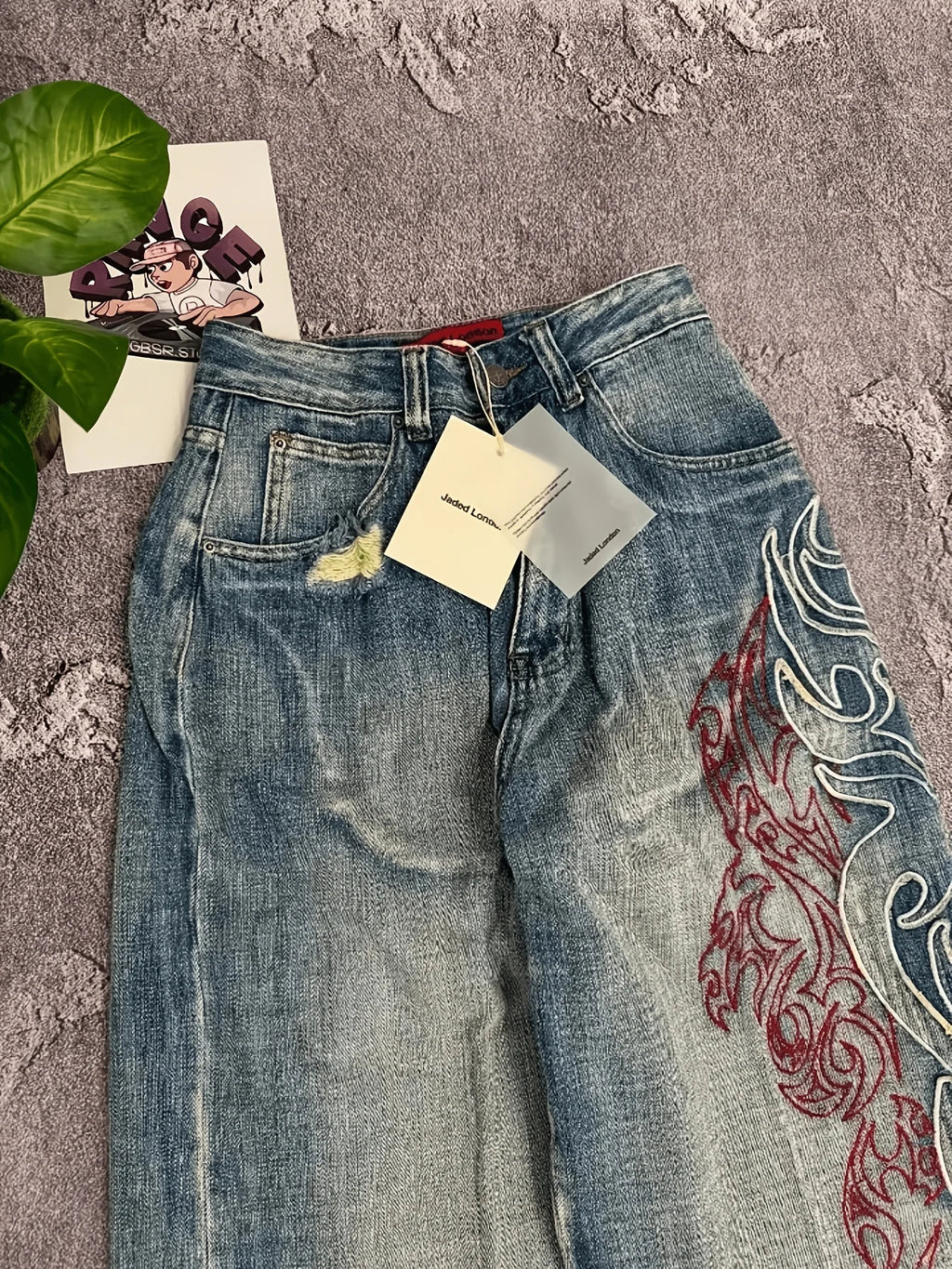 Men's Loose Fit Wide Leg Jeans Tribal Flame Embroidery Vintage Washed Denim Pants Streetwear Daily Wear